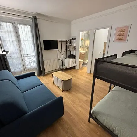 In 9th Arrondissement Appartamento