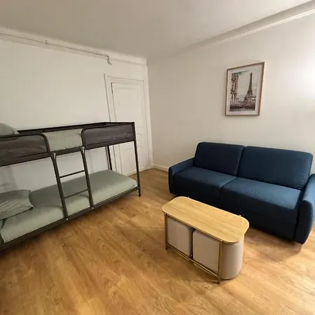 In 9th Arrondissement Appartamento *